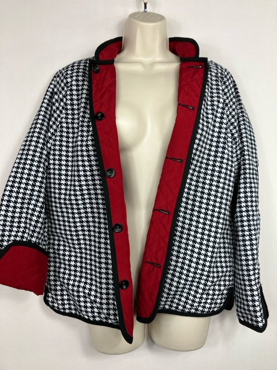 None Jackets & Blazers - 🖤❤️Black & White Houndstooth printed/smooth reversible Jacket w/Red Quilting